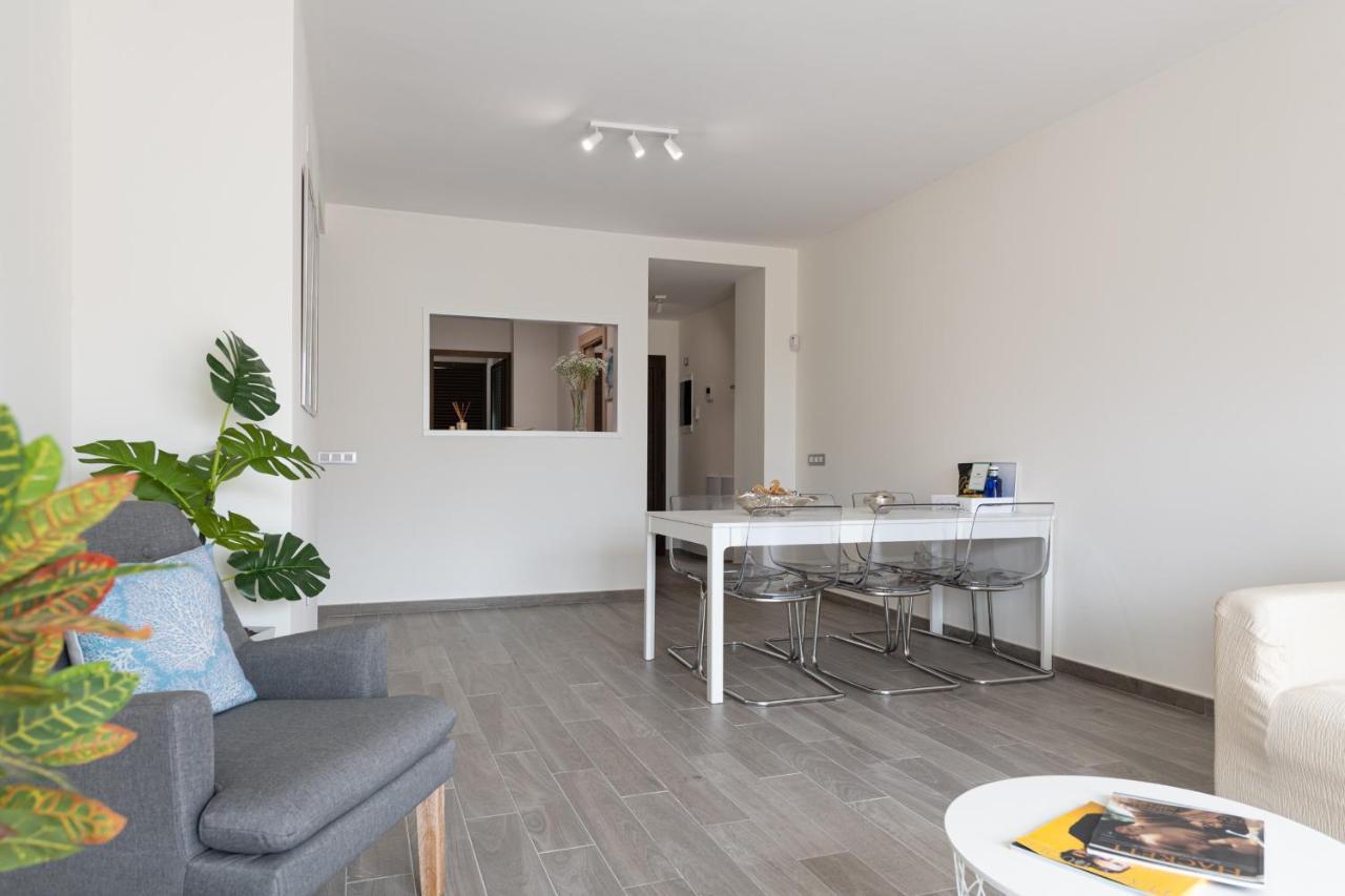 Homeforguest Flat With Large Terrace In Modern Residential Complex With Swimming Pool Caleta de Fuste Exterior foto